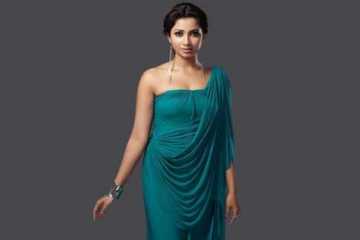 ঢাকায় পৌঁছেছেন শ্রেয়া ঘোষাল
